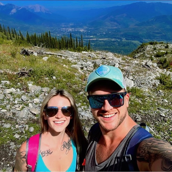 Meet your Posher, Rachel - Picture 2 of 7